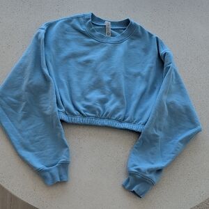ALO Yoga Light Blue Cropped Sweatshirt